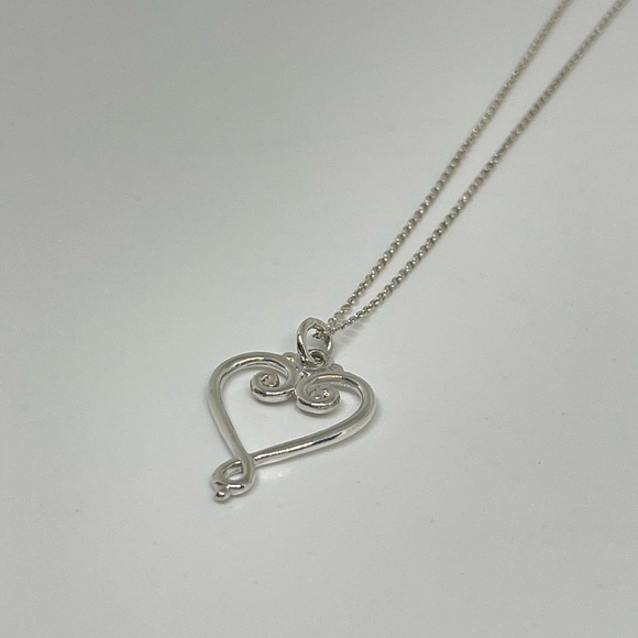 Tiffany & Co. Venezia Goldoni Heart Necklace - Picture 4 of 10
